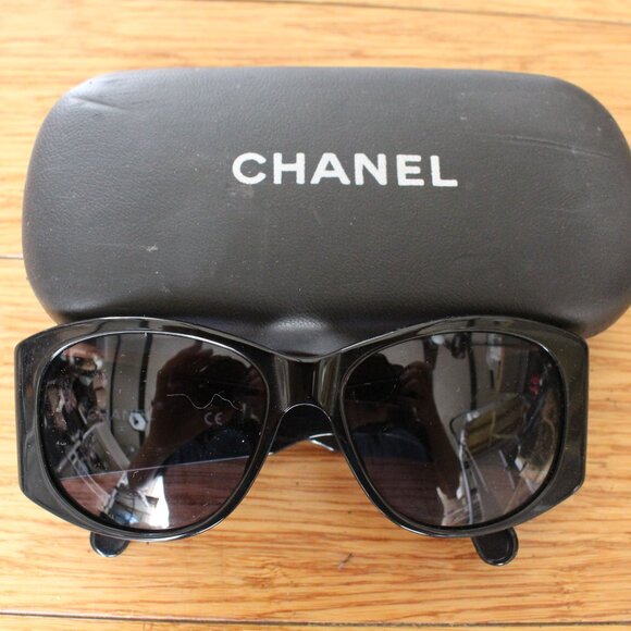Chanel Classic Oversized Black Gold Logo Square Sunglasses Unisex Frames - Picture 4 of 8